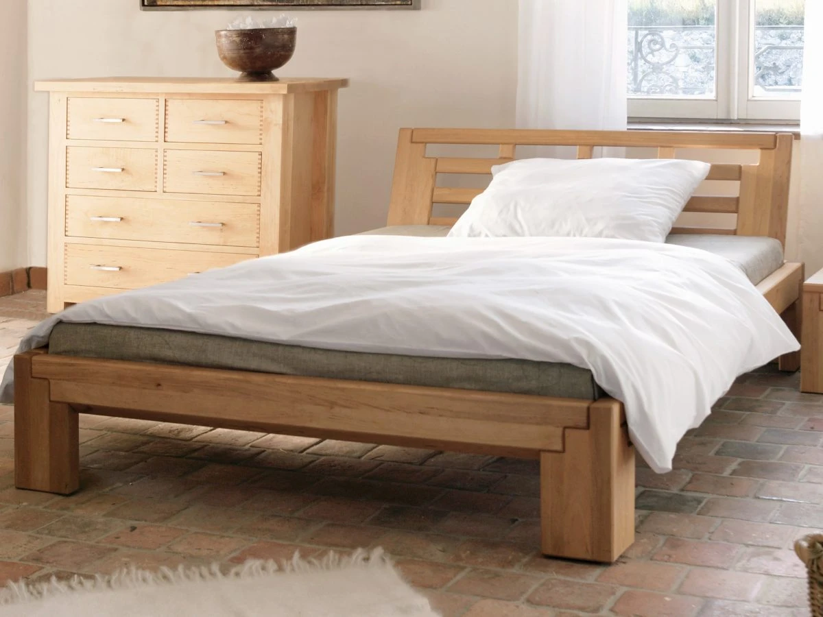 Batu RE Metallfreies Bett