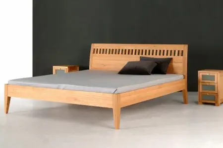 Holzbett Vinova
